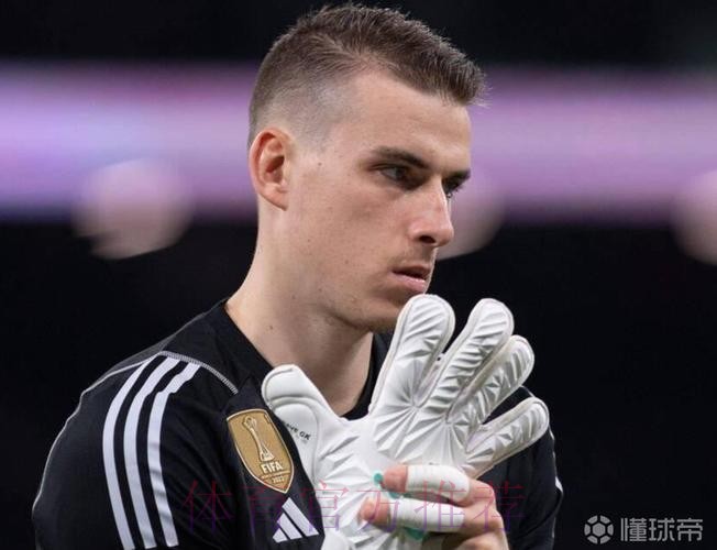 西媒:皇马加快了与卢宁的谈判 双方有望近期续约 西媒:皇马加快了与卢宁的谈判 双方有望近期续约